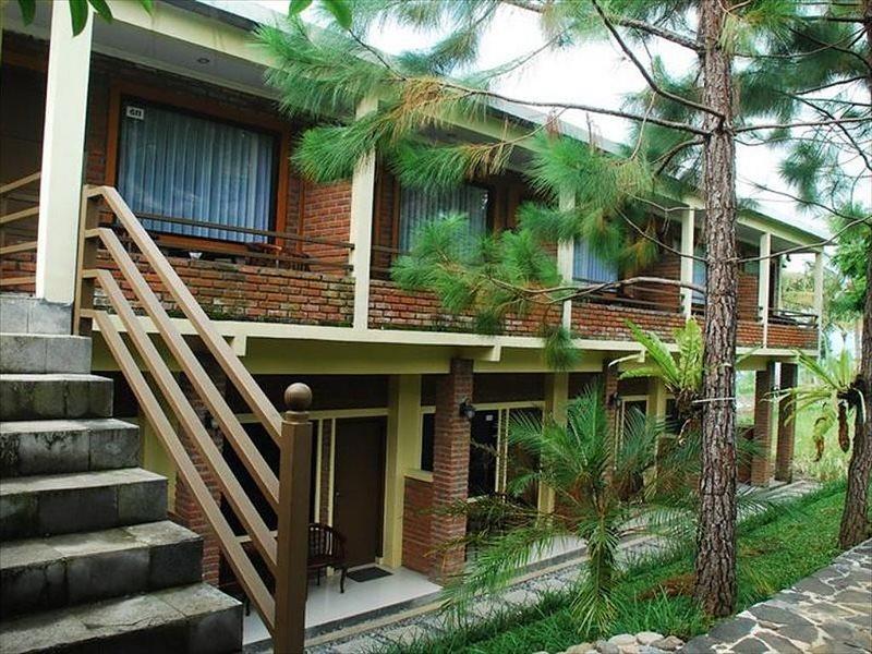 Bukit Alamanda Resort Garut Esterno foto