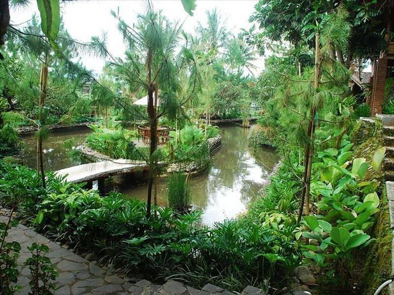 Bukit Alamanda Resort Garut Esterno foto