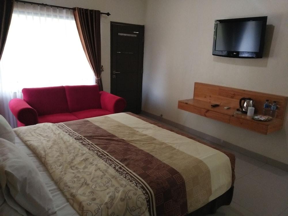 Bukit Alamanda Resort Garut Esterno foto