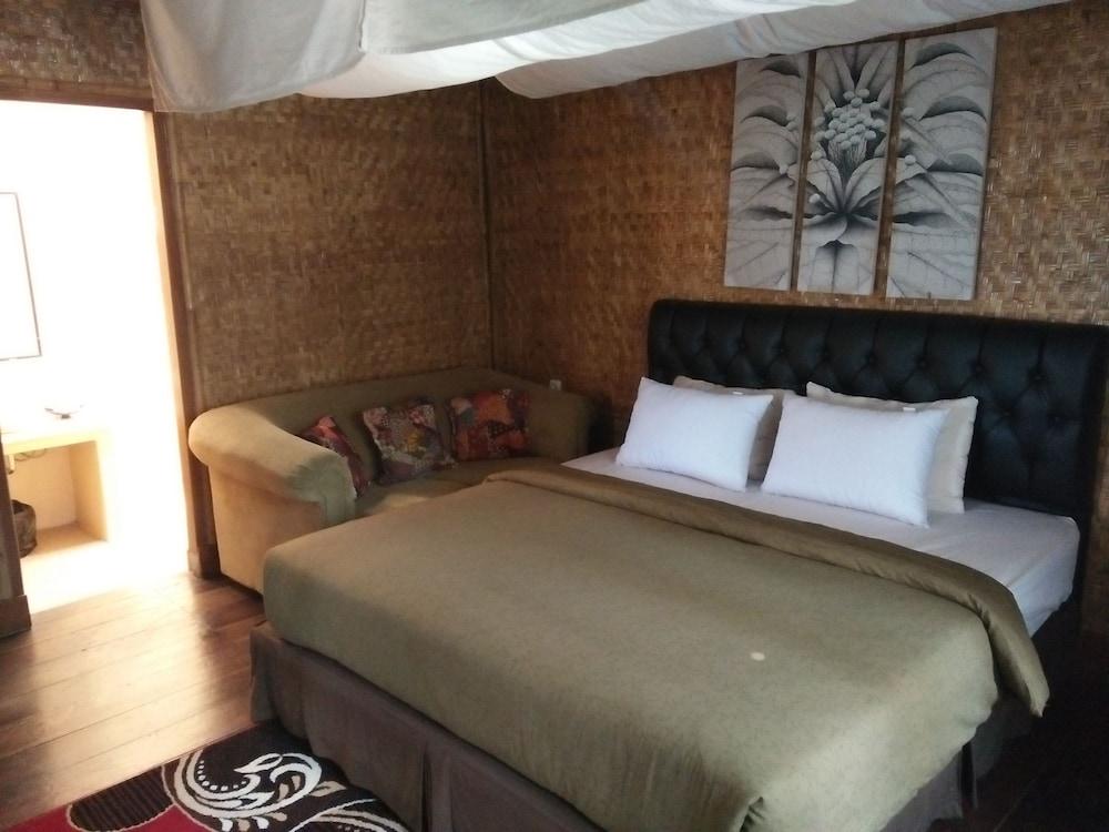 Bukit Alamanda Resort Garut Esterno foto